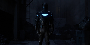 Batwing Suit (Earth-Prime) 001.png